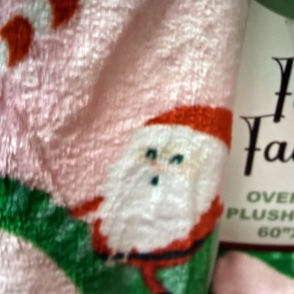 New The Frosty Factory Oversized Christmas Throw - pink Santa on Dinosaurs 60x70 - Picture 2 of 8